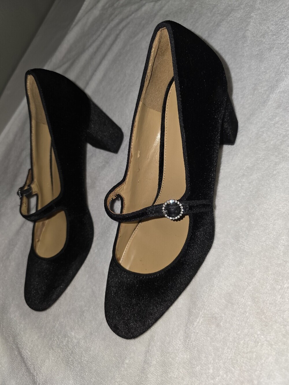 J.Crew Black Velvet Mary Jane Pumps Rhinestone Buckle Block Heel Size 9 - Picture 3 of 5